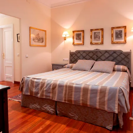 Hotel Doña María 4*