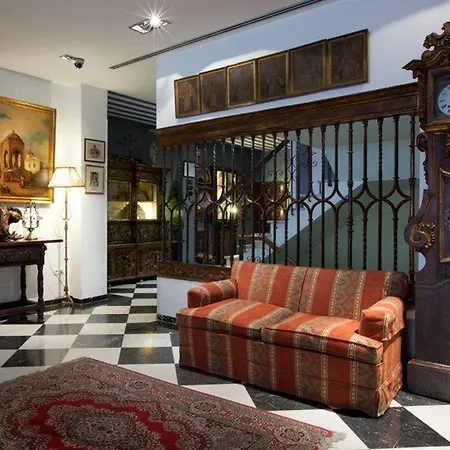 Dona Maria Hotel 4*