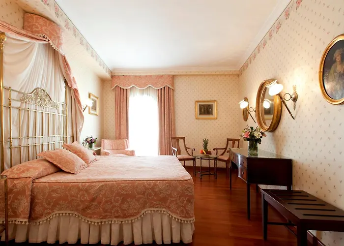 Hotel Dona Maria Sewilla