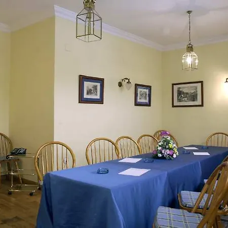 Dona Maria Hotel 4*