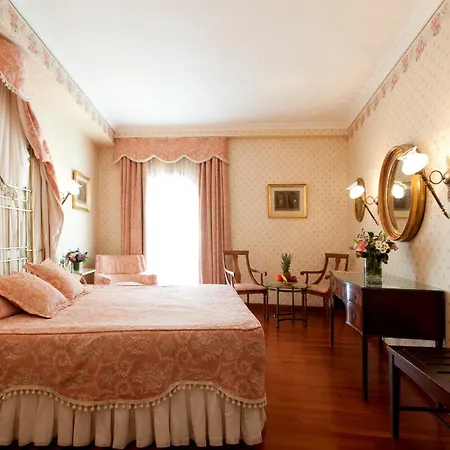 Hotel Dona Maria Sevilla